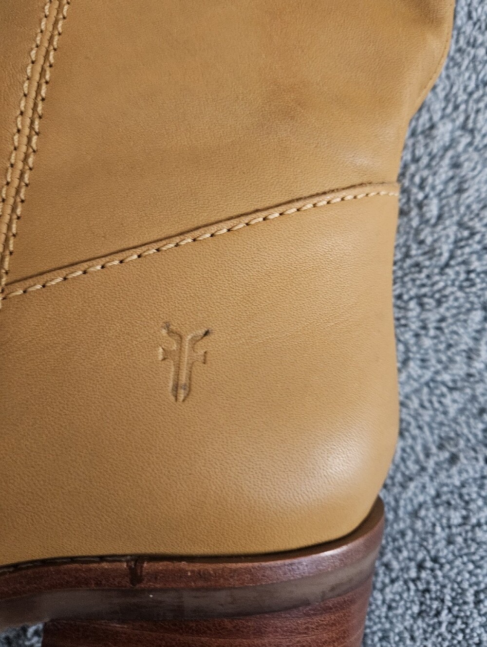 Frye 10 Brand NEW Women’s Tan Leather Mid-Calf Boots - Picture 2 of 9